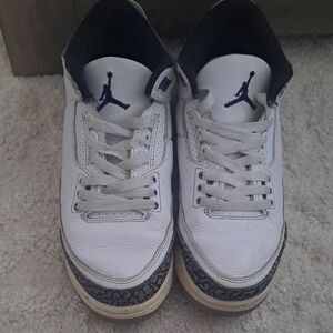 Jordan Men's White and Purple Sneakers